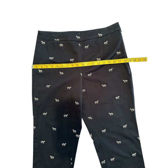 Coldwater Creek Capri Pants Women Size 10 Petite Black Zebra Embroidered - Picture 9 of 16